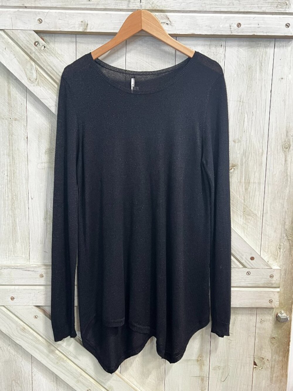 Acrobat Black Shimmered Uneven Hem Sweater Size L